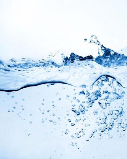 Κερί σόγιας Aqua. Ένα δροσερό, αρρενωπό και μεθυστικό άρωμα που ξυπνά τις αισθήσεις.